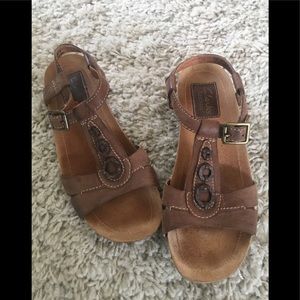 Clarks Artisan Sandals